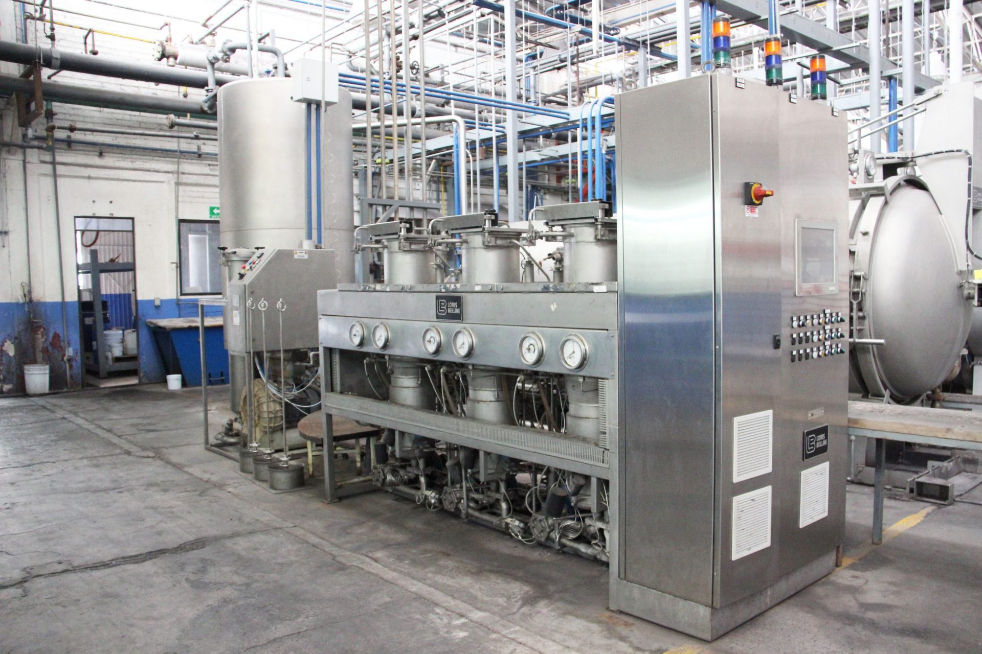 Dyeing house