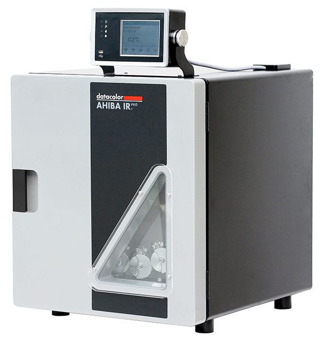 Textile dyeing machine