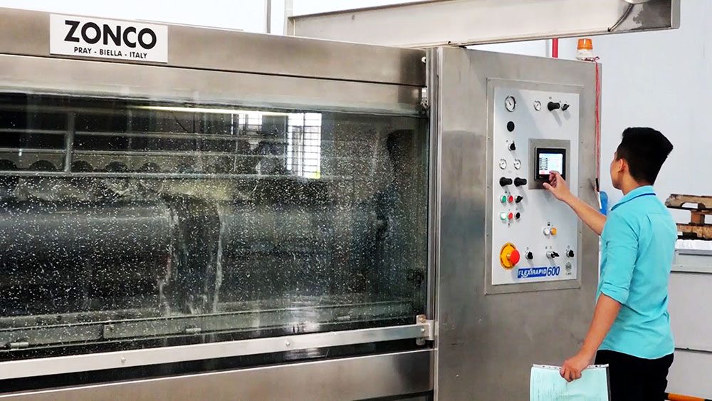 Finishing machine
