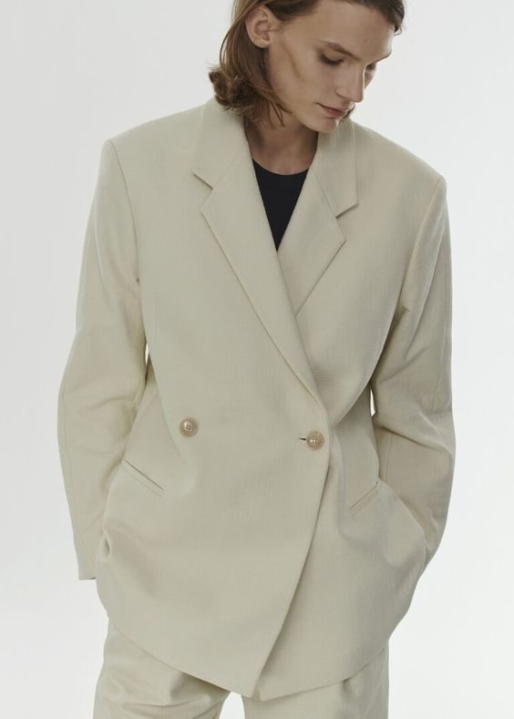 Set Your Body Free with Oversized Suits